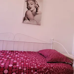 Apartament Sweet - Close To Line A San Giovanni, Rzym